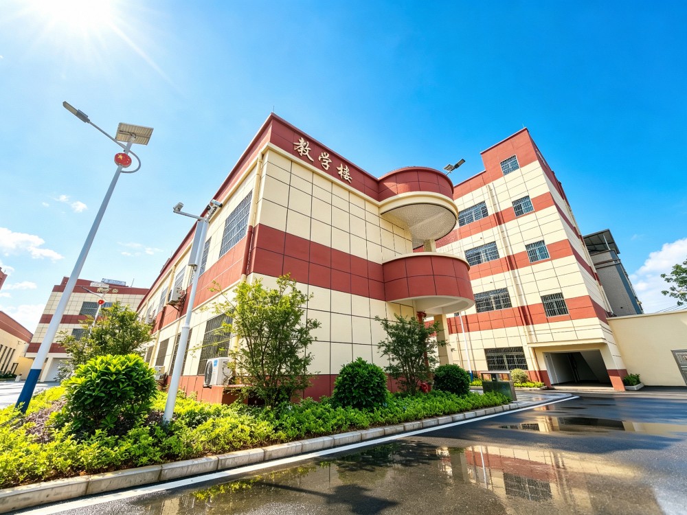 丽水家长必读:全封闭叛逆小孩改变学校该如何选择